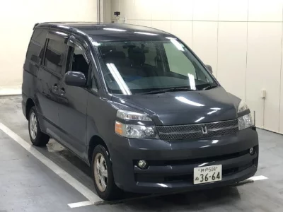 Toyota VOXY  с аукциона в Японии