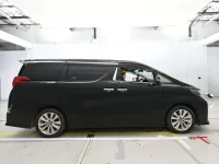 Toyota ALPHARD лот № 30038 оценка 3.5  с аукциона в Японии 2