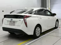 Toyota PRIUS лот № 30036 оценка 3.5  с аукциона в Японии 1