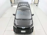 Toyota VOXY лот № 30040 оценка 4  с аукциона в Японии 6