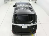 Toyota VOXY лот № 30040 оценка 4  с аукциона в Японии 7