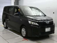Toyota VOXY лот № 30040 оценка 4  с аукциона в Японии 4