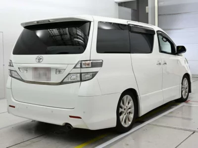 Toyota VELLFIRE  с аукциона в Японии