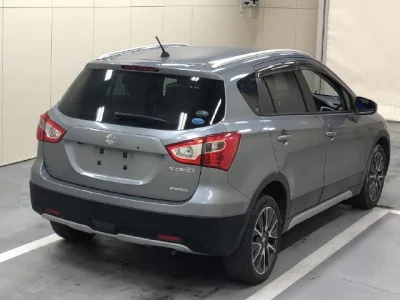 Suzuki SX-4  с аукциона в Японии