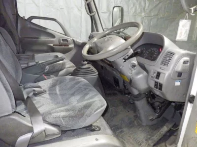 Hino DUTRO  с аукциона в Японии