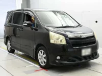 Toyota NOAH лот № 90116 оценка 3.5  с аукциона в Японии 4