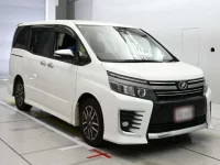 Toyota VOXY лот № 30043 оценка RA  с аукциона в Японии 4