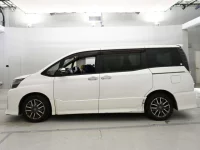 Toyota VOXY лот № 30043 оценка RA  с аукциона в Японии 3