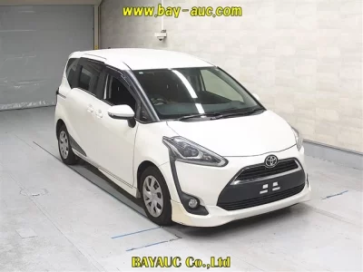 Toyota SIENTA  с аукциона в Японии