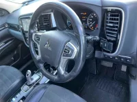 Mitsubishi OUTLANDER PHEV лот № 15183 оценка 4  с аукциона в Японии 2