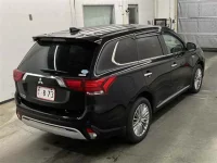 Mitsubishi OUTLANDER PHEV лот № 15183 оценка 4  с аукциона в Японии 4