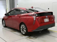 Toyota PRIUS лот № 30048 оценка 3.5  с аукциона в Японии 5