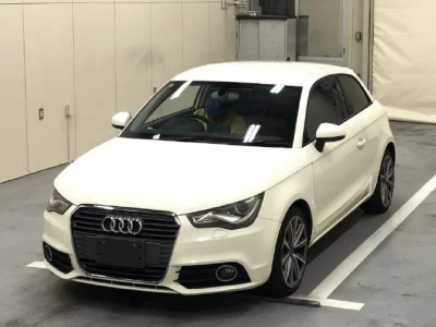 Audi A1  с аукциона в Японии