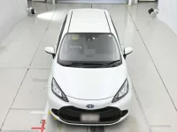 Toyota AQUA лот № 30049 оценка R  с аукциона в Японии 6