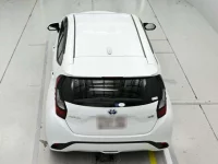 Toyota AQUA лот № 30049 оценка R  с аукциона в Японии 7