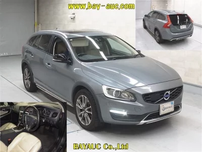 Volvo V60  с аукциона в Японии