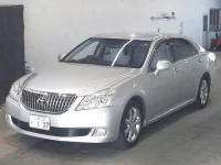 Toyota CROWN лот № 37 оценка 3.5  с аукциона в Японии 3