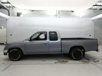 Toyota HILUX лот № 30056 оценка 3.5  с аукциона в Японии 3