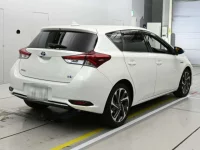 Toyota AURIS лот № 30059 оценка 4.5  с аукциона в Японии 1