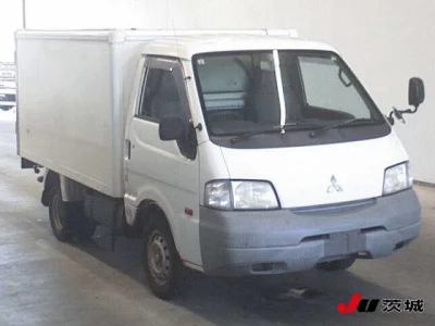 Mitsubishi DELICA TRUCK
