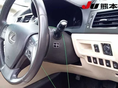 Lexus HS  с аукциона в Японии