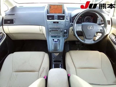 Lexus HS  с аукциона в Японии