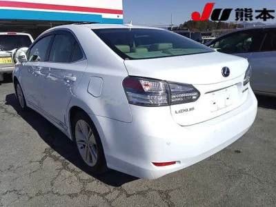 Lexus HS  с аукциона в Японии