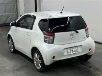 Toyota IQ лот № 70003 оценка 4  с аукциона в Японии 1