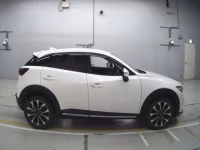 Mazda CX-3 лот № 30075 оценка R  с аукциона в Японии 2