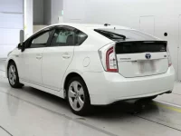 Toyota PRIUS лот № 30076 оценка R  с аукциона в Японии 5