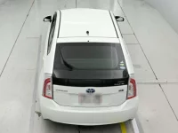 Toyota PRIUS лот № 30076 оценка R  с аукциона в Японии 7