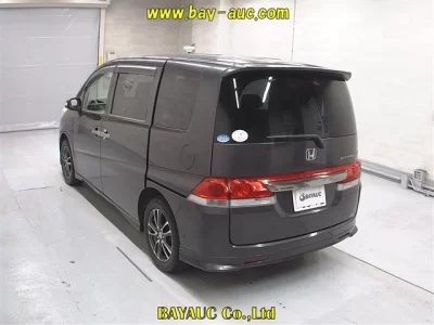Honda STEP WAGON  с аукциона в Японии