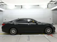 Toyota CROWN лот № 30078 оценка 4.5  с аукциона в Японии 2