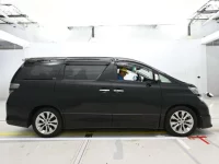 Toyota VELLFIRE лот № 30081 оценка 4  с аукциона в Японии 2