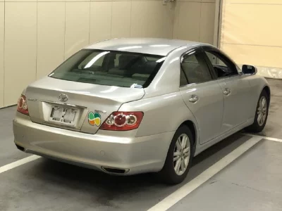 Toyota MARK X  с аукциона в Японии