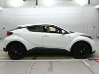 Toyota C-HR лот № 30086 оценка R  с аукциона в Японии 2