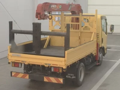 Isuzu ELF  с аукциона в Японии