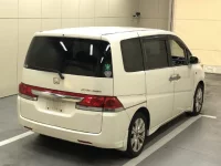 Honda STEP WAGON лот № 1015 оценка R  с аукциона в Японии 3