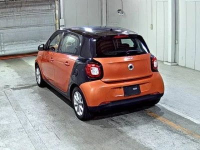 Smart FORFOUR  с аукциона в Японии