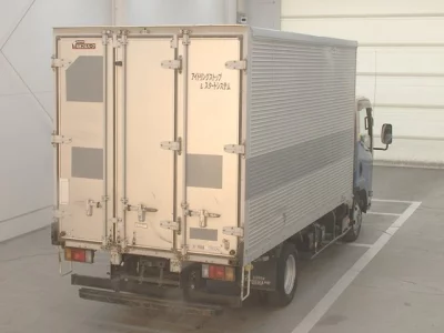 Isuzu ELF  с аукциона в Японии