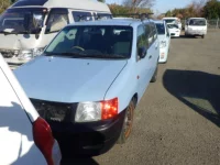 Toyota SUCCEED лот № 2901 оценка   с аукциона в Японии 3