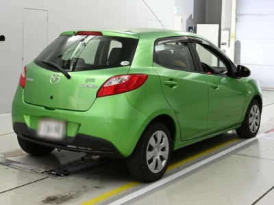 Mazda DEMIO