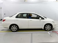 Honda FIT лот № 90210 оценка 3  с аукциона в Японии 2