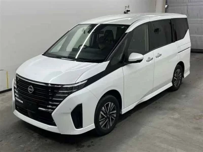 Nissan SERENA  с аукциона в Японии