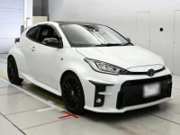 Toyota YARIS лот № 30108 оценка 4.5  с аукциона в Японии 4