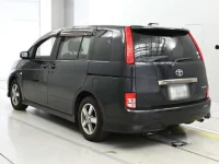 Toyota ISIS лот № 90218 оценка 3.5  с аукциона в Японии 5