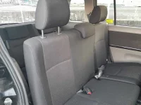 Toyota ISIS лот № 90218 оценка 3.5  с аукциона в Японии 10