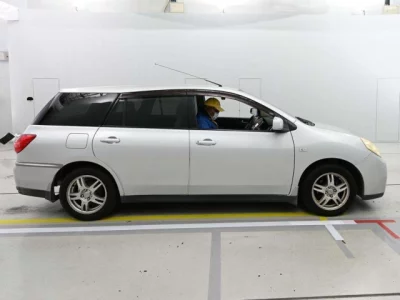 Nissan WINGROAD  с аукциона в Японии