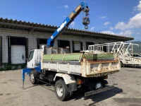 Mitsubishi CANTER лот № 80 оценка 3.5  с аукциона в Японии 4