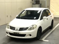 Nissan TIIDA LATIO лот № 1040 оценка R  с аукциона в Японии 2